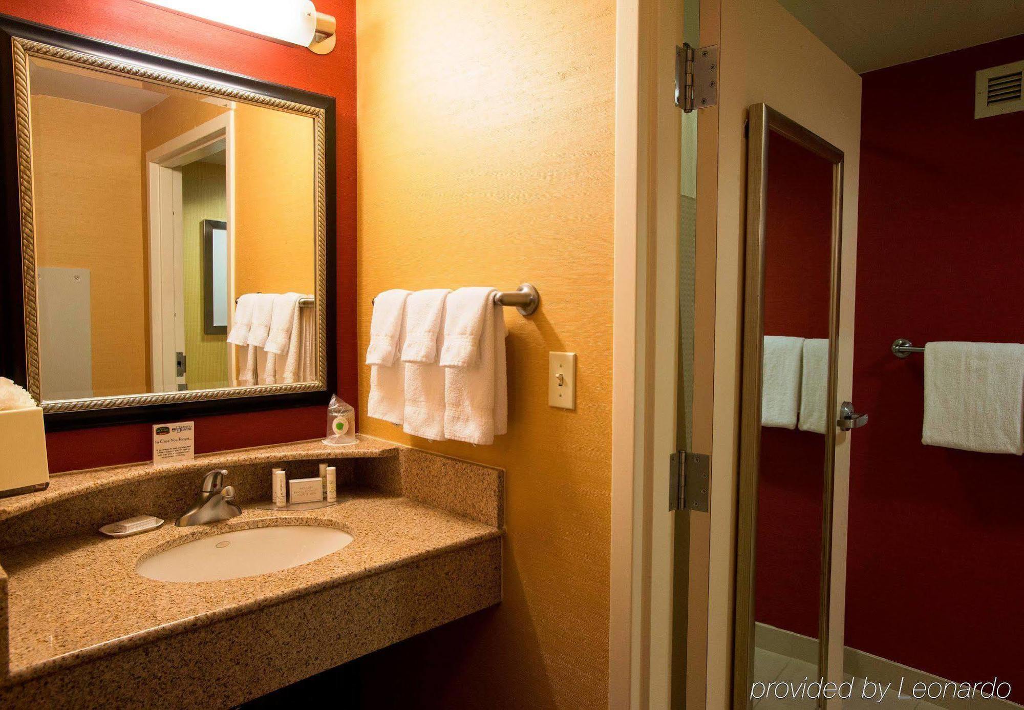 Courtyard By Marriott Newark-University Of Delaware Ngoại thất bức ảnh